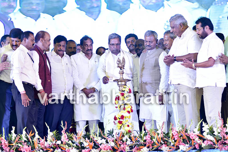 ಗಾರ್ಡನ್‌ಸಿಟಿಯಾಗಿದ್ದ ಬೆಂಗಳೂರನ್ನು ಗಾರ್ಬೇಜ್ ಸಿಟಿ ಮಾಡಿದ್ದು ಬಿಜೆಪಿ: ಸಿಎಂ ಸಿದ್ದರಾಮಯ್ಯ ವಾಗ್ದಾಳಿ